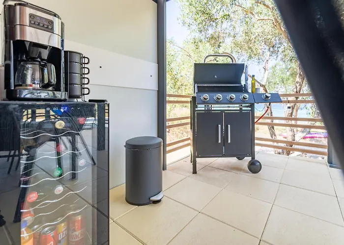 Stunning In تكون