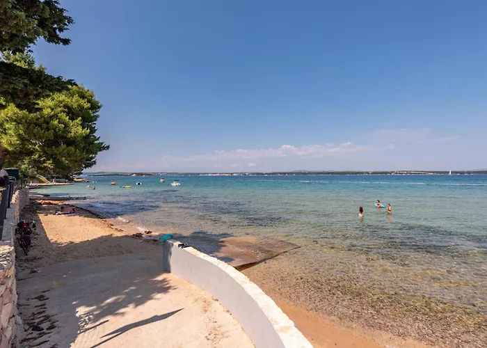 بيت للعطل Stunning In تكون