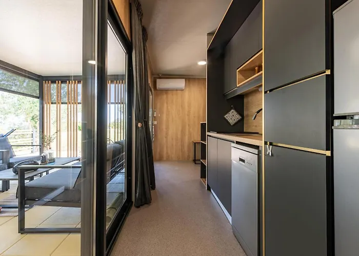 بيت للعطل Stunning In تكون